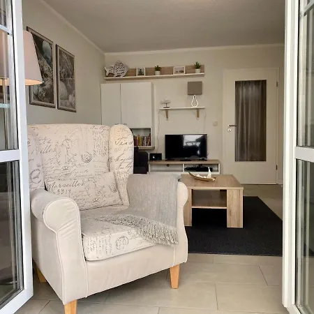 Manatee Mit Sauna Und Fitness ゼリン