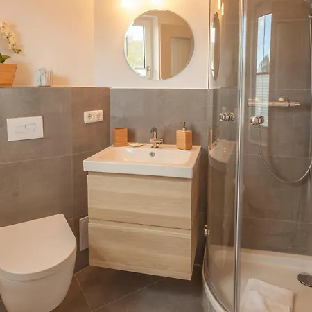 Manatee Mit Sauna Und Fitness アパート ゼリン